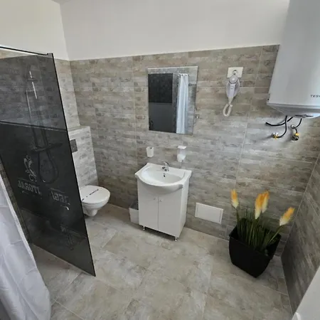 Ξενοδοχείο με διαμερίσματα Regal Litoral