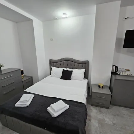 La Playa - Pe Plaja Cu Sezlong Gratuit Lägenhetshotell 3*