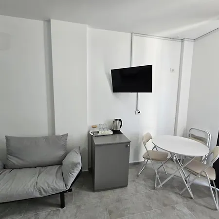 La Playa - Pe Plaja Cu Sezlong Gratuit Lägenhetshotell