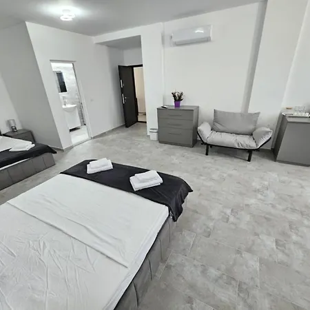 Lägenhetshotell La Playa - Pe Plaja Cu Sezlong Gratuit 3*