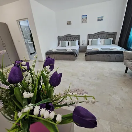 Aparthotel La Playa - Pe Plaja Cu Sezlong Gratuit 3*